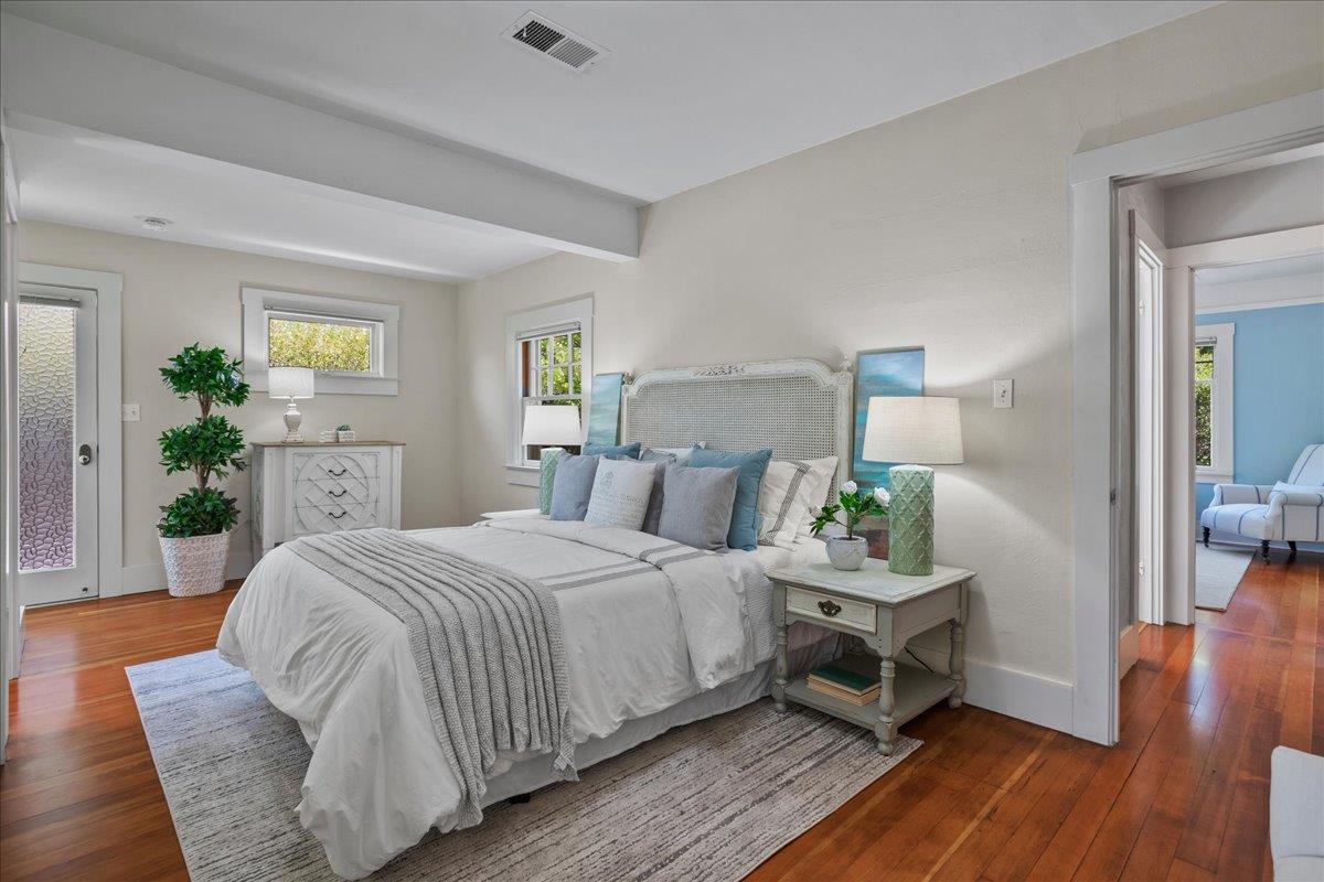 241 Addison AVE