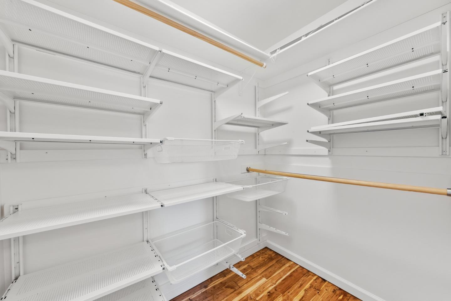 179 Inner CIR