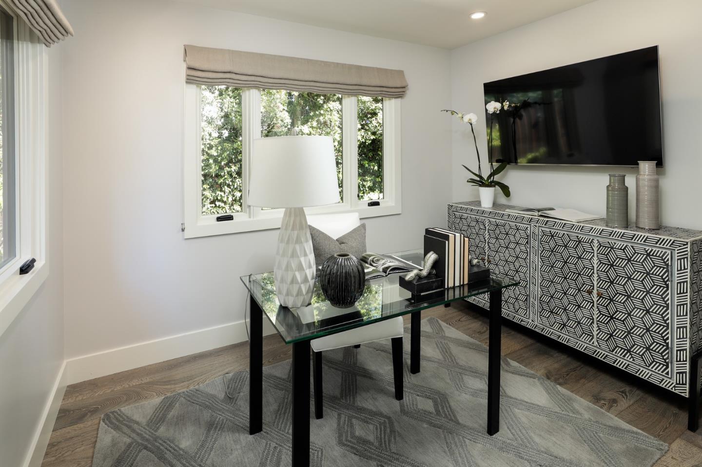 1289 Woodland AVE