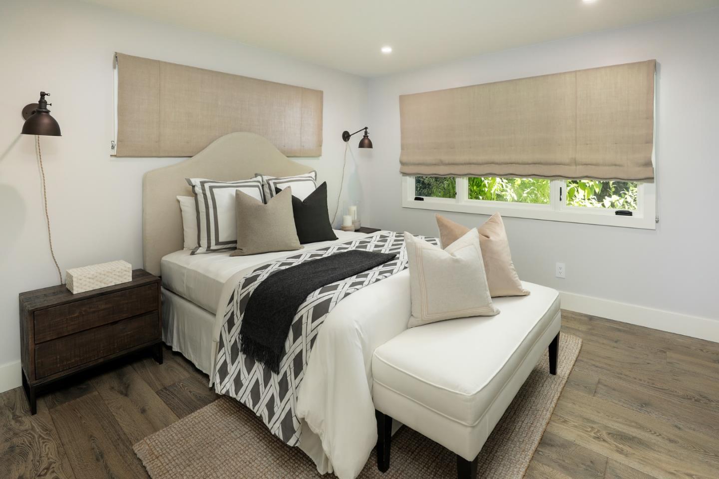 1289 Woodland AVE