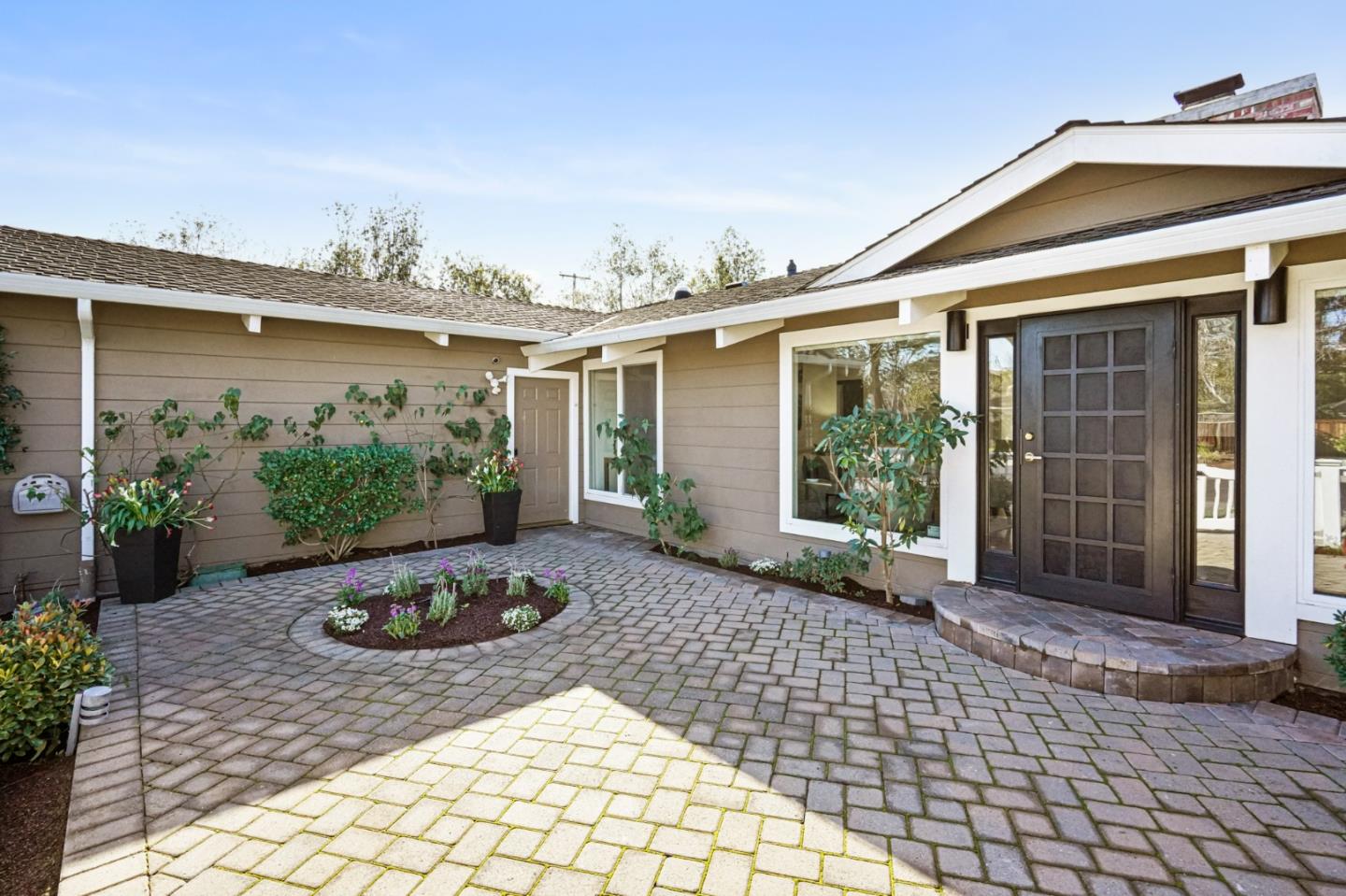 3324 Saint Michael DR