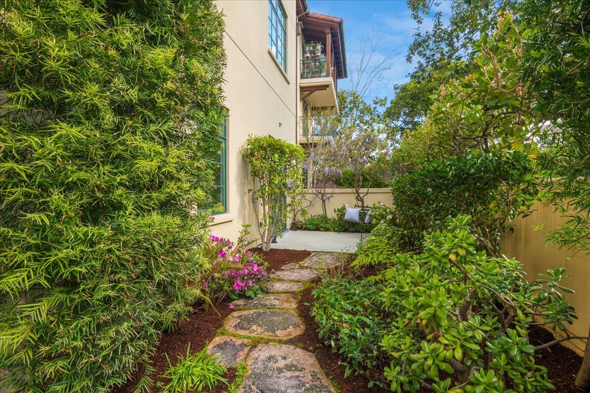 555 Byron ST 107