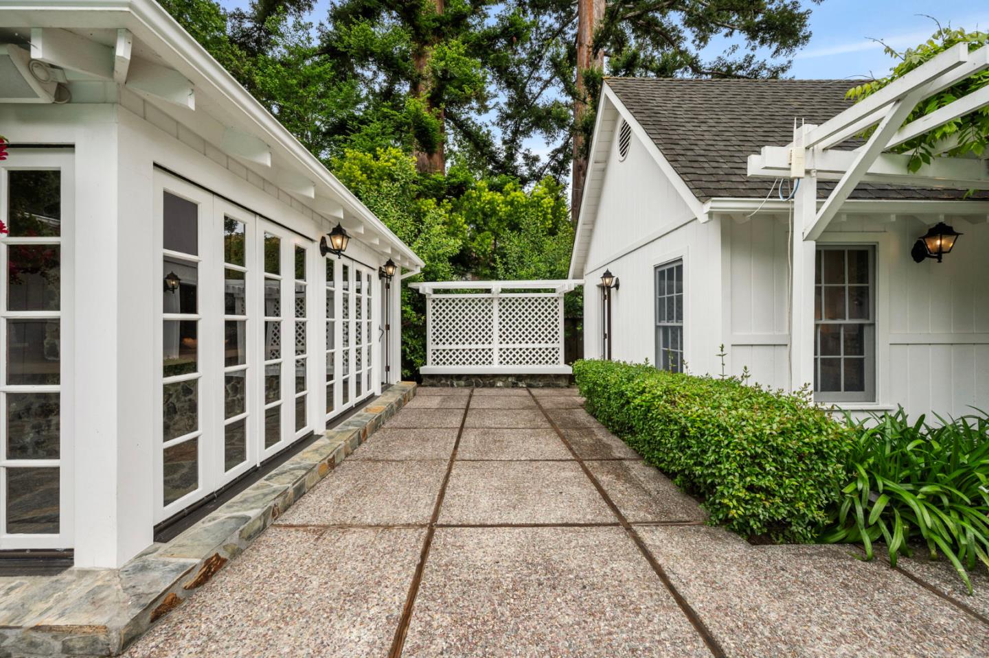 37 Lupin LN