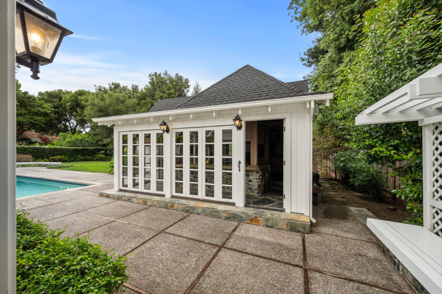 37 Lupin LN