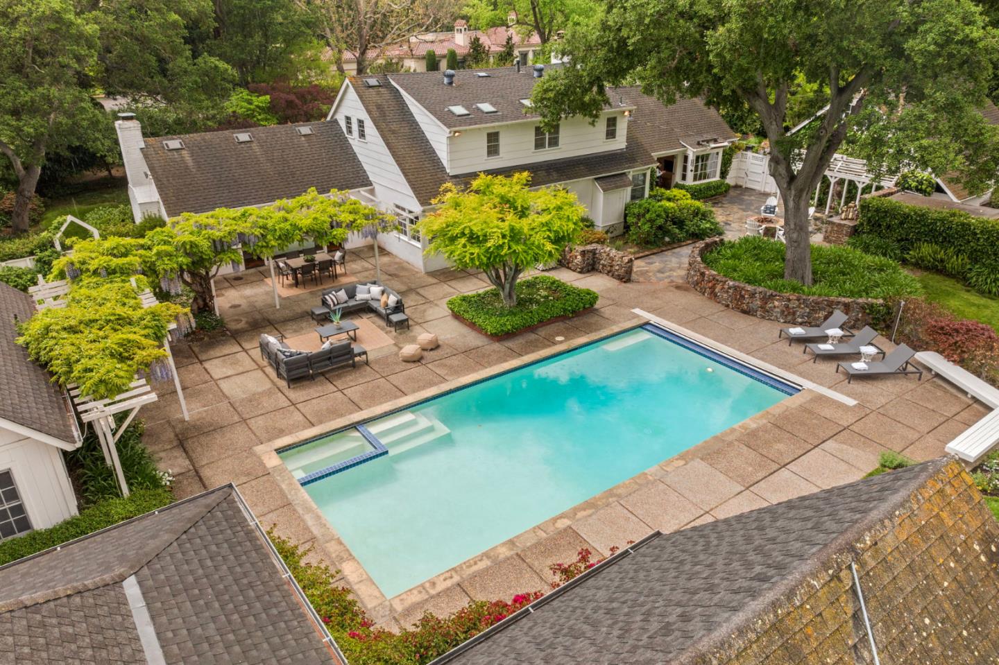 37 Lupin LN