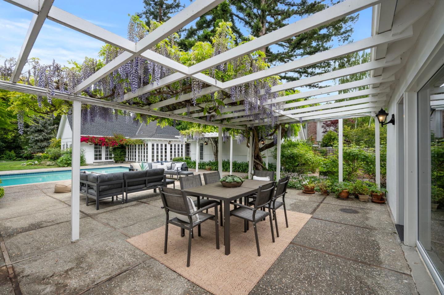 37 Lupin LN
