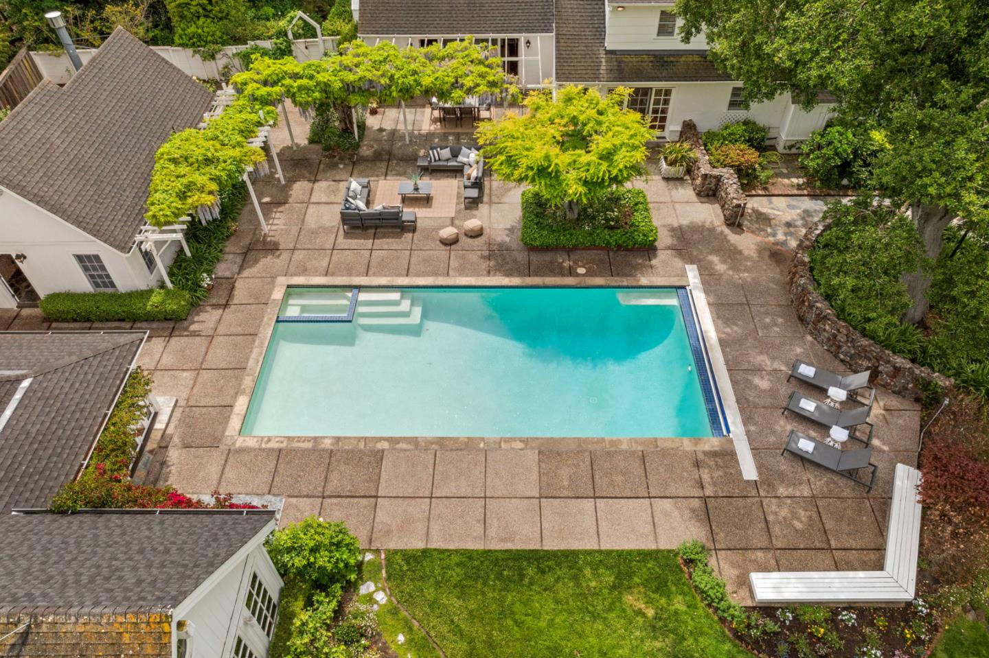 37 Lupin LN