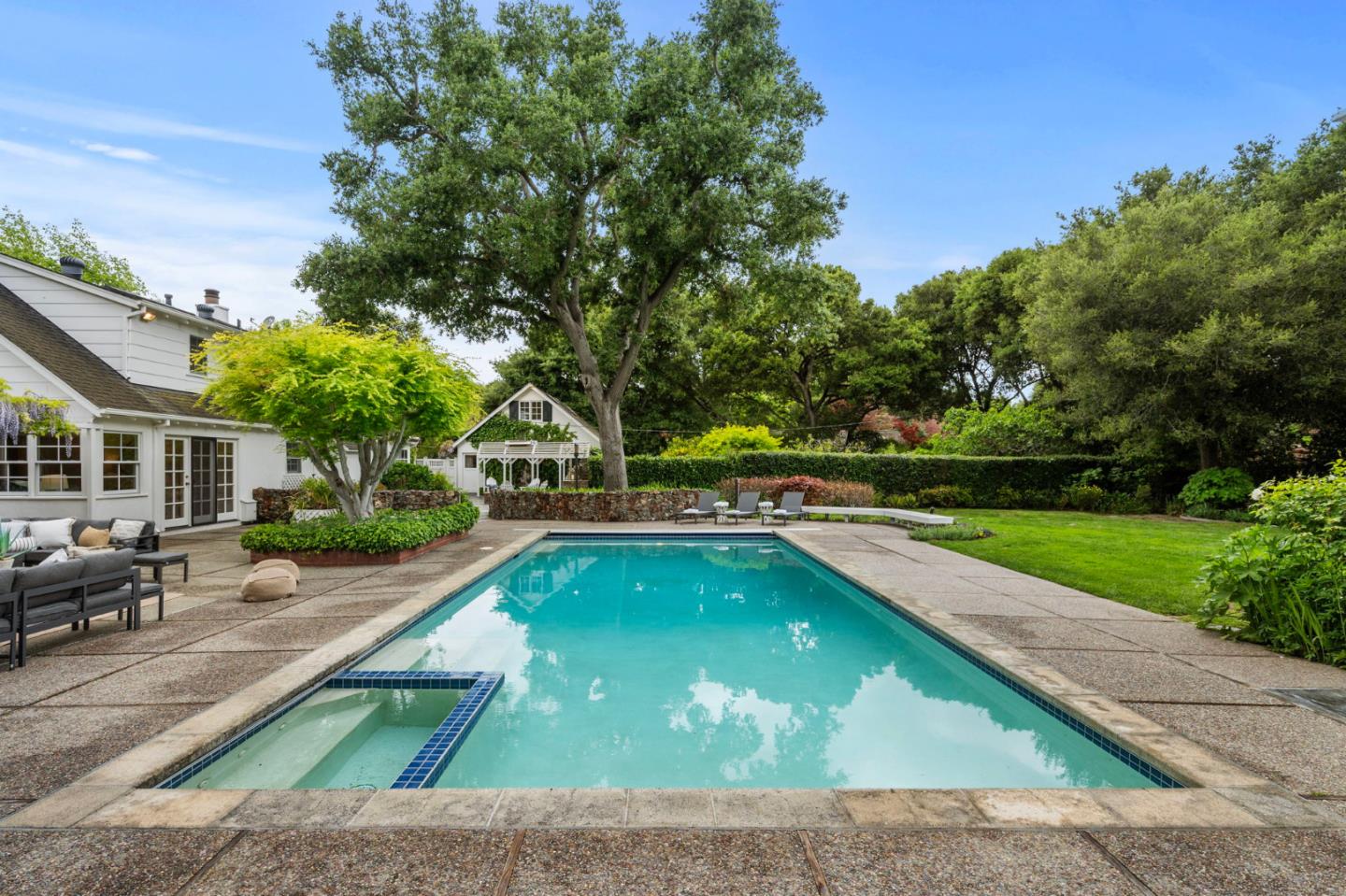 37 Lupin LN