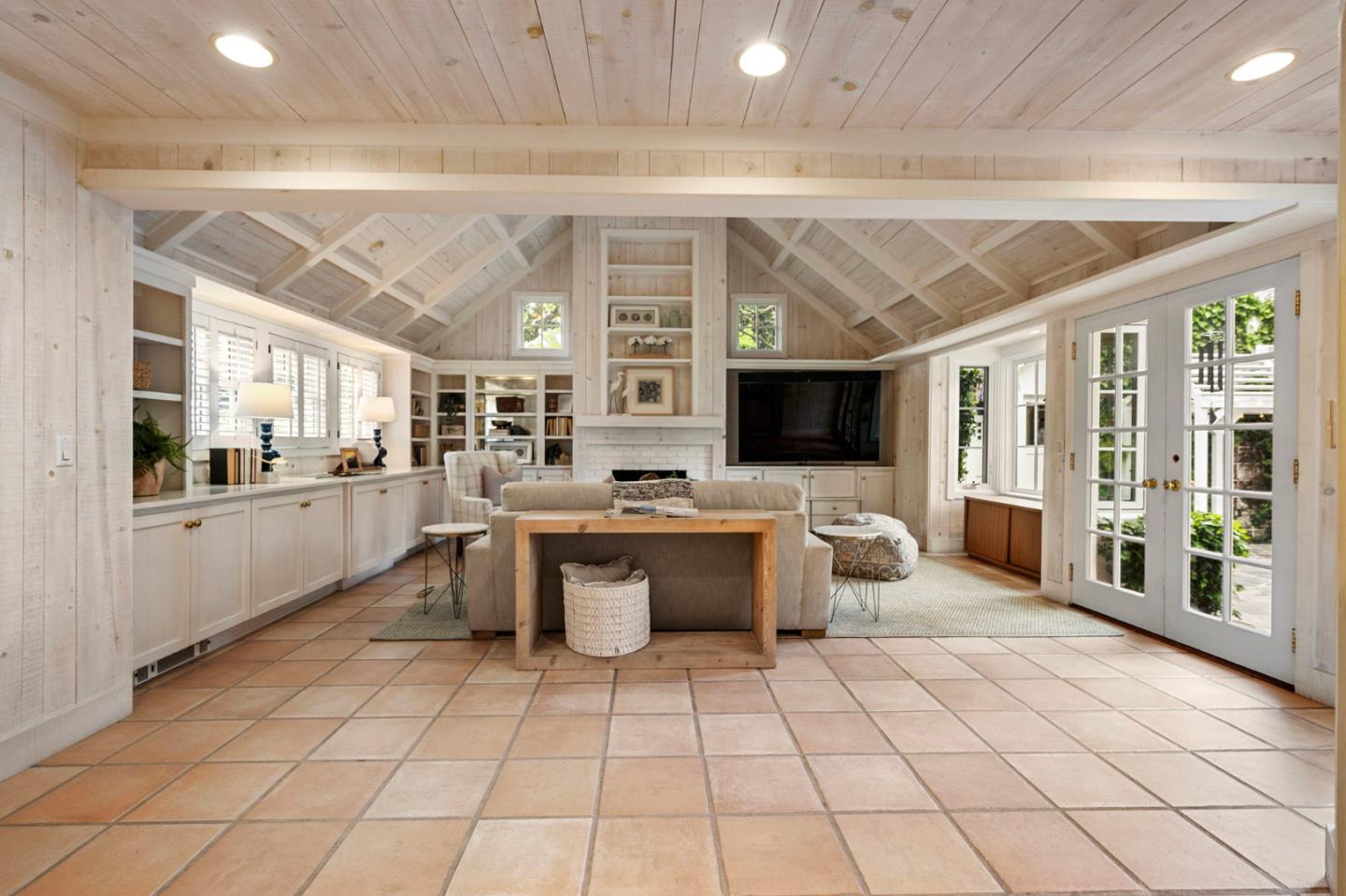 37 Lupin LN