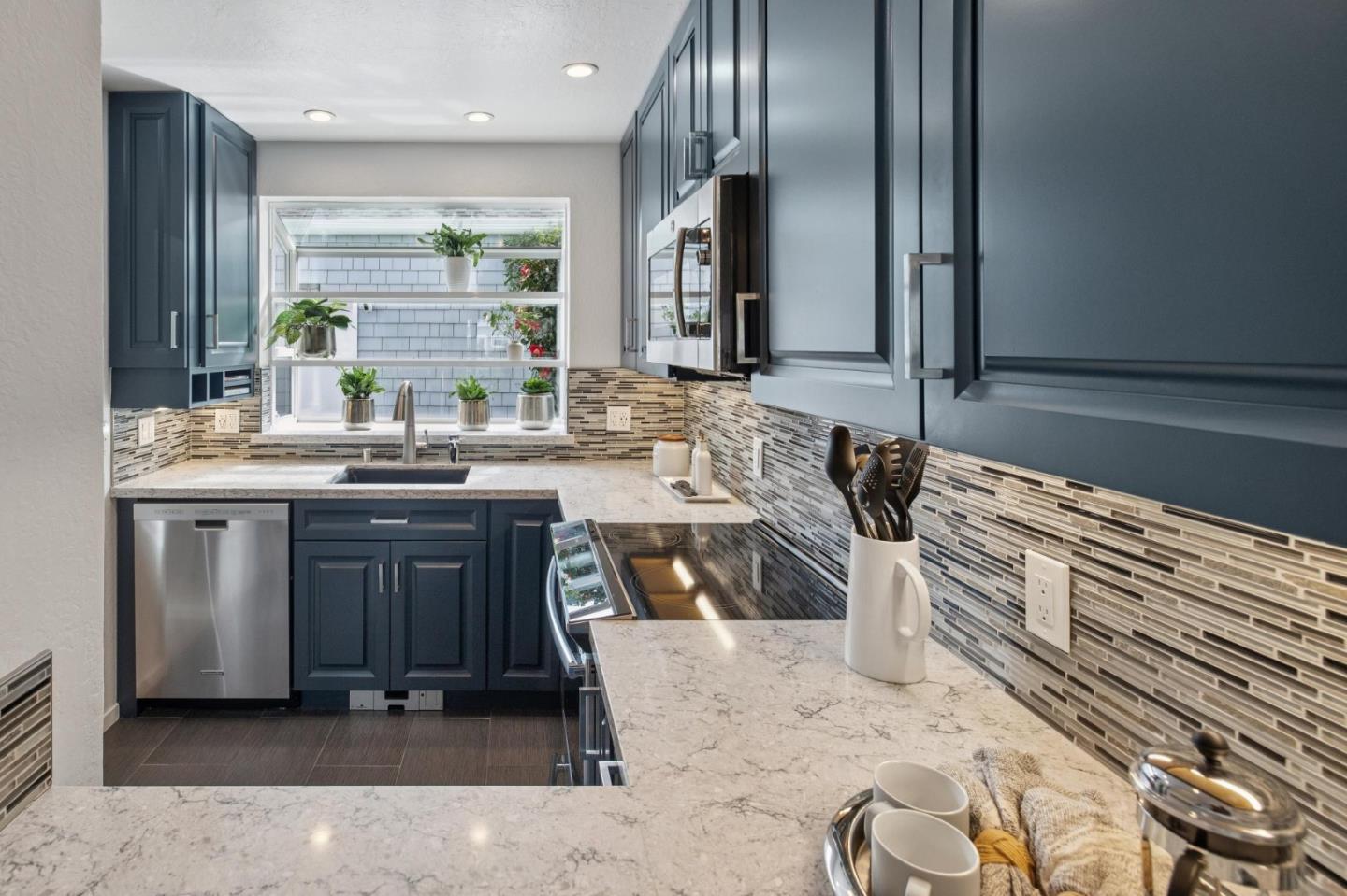 18 Cape Hatteras Court