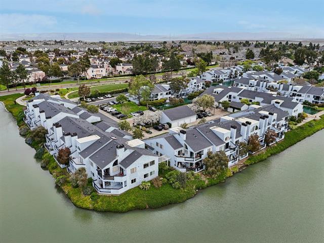 18 Cape Hatteras Court