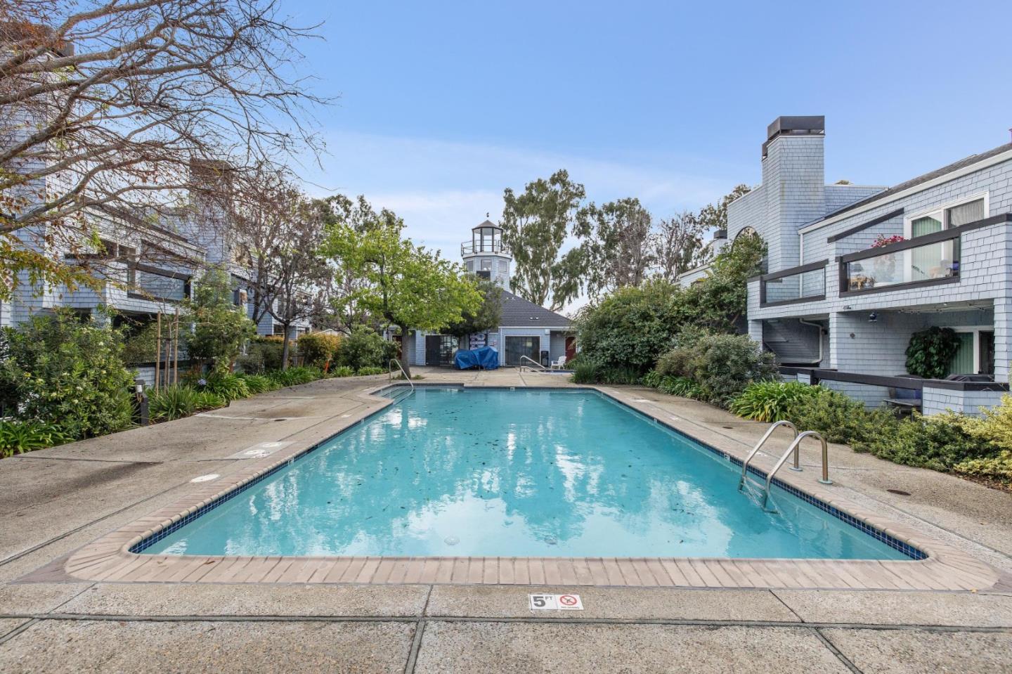 18 Cape Hatteras Court