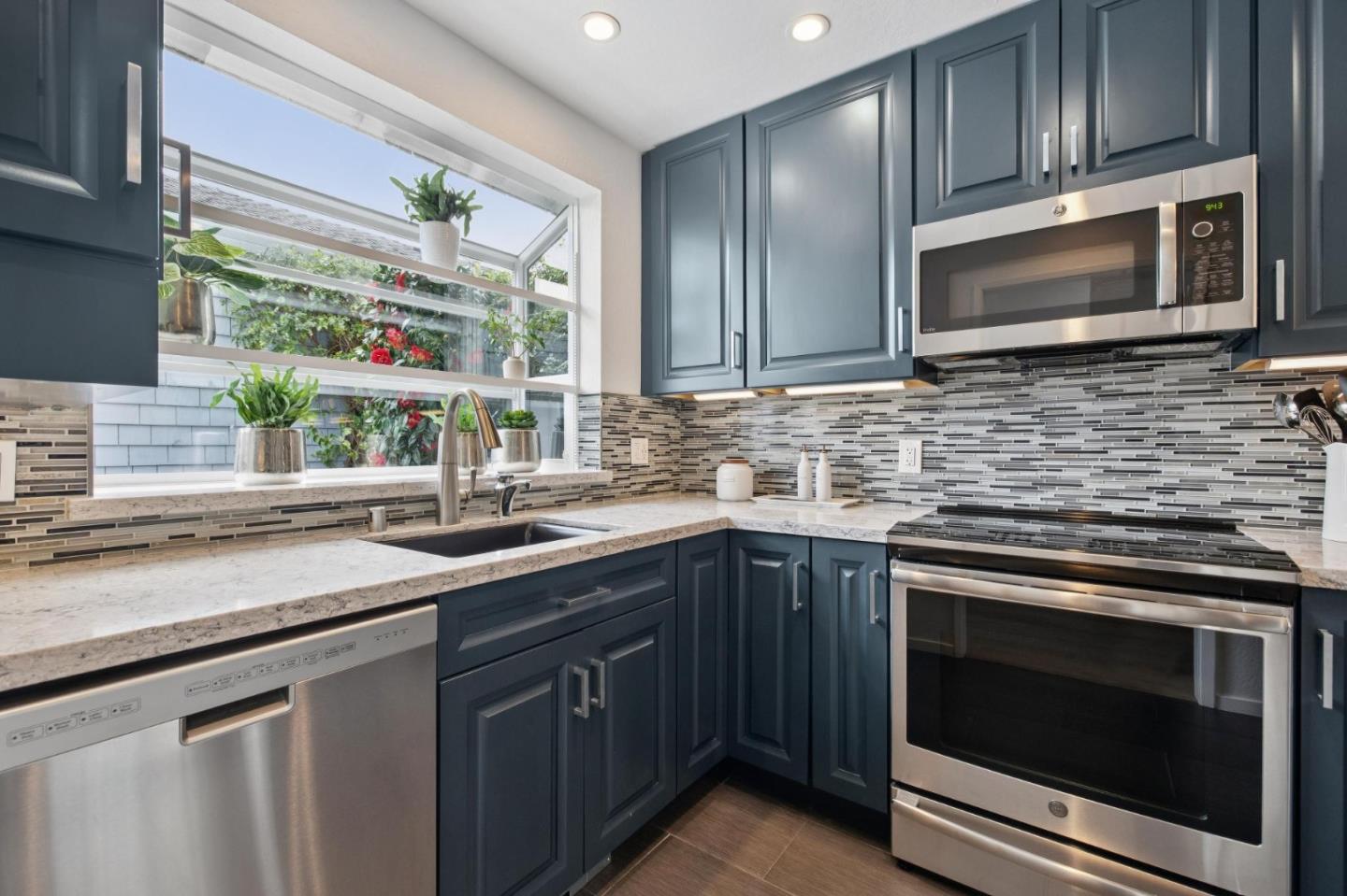 18 Cape Hatteras Court