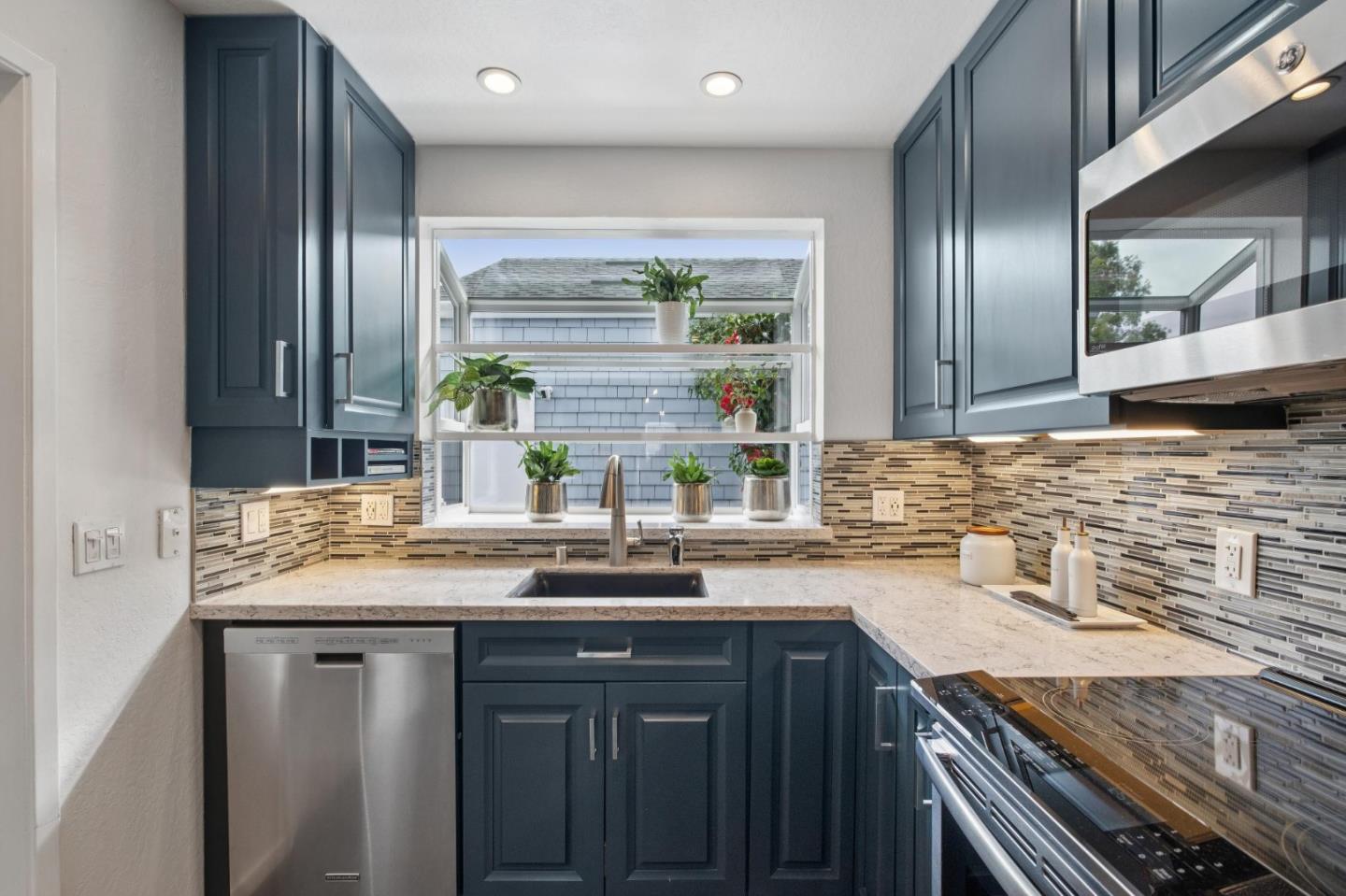 18 Cape Hatteras Court