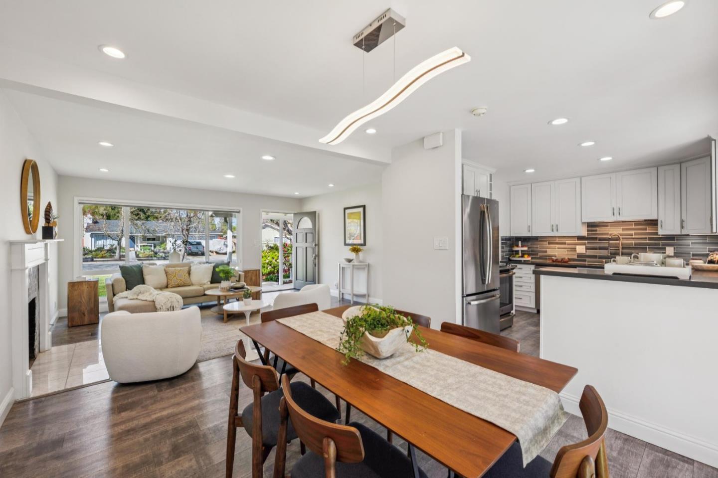 2825 Washington Avenue