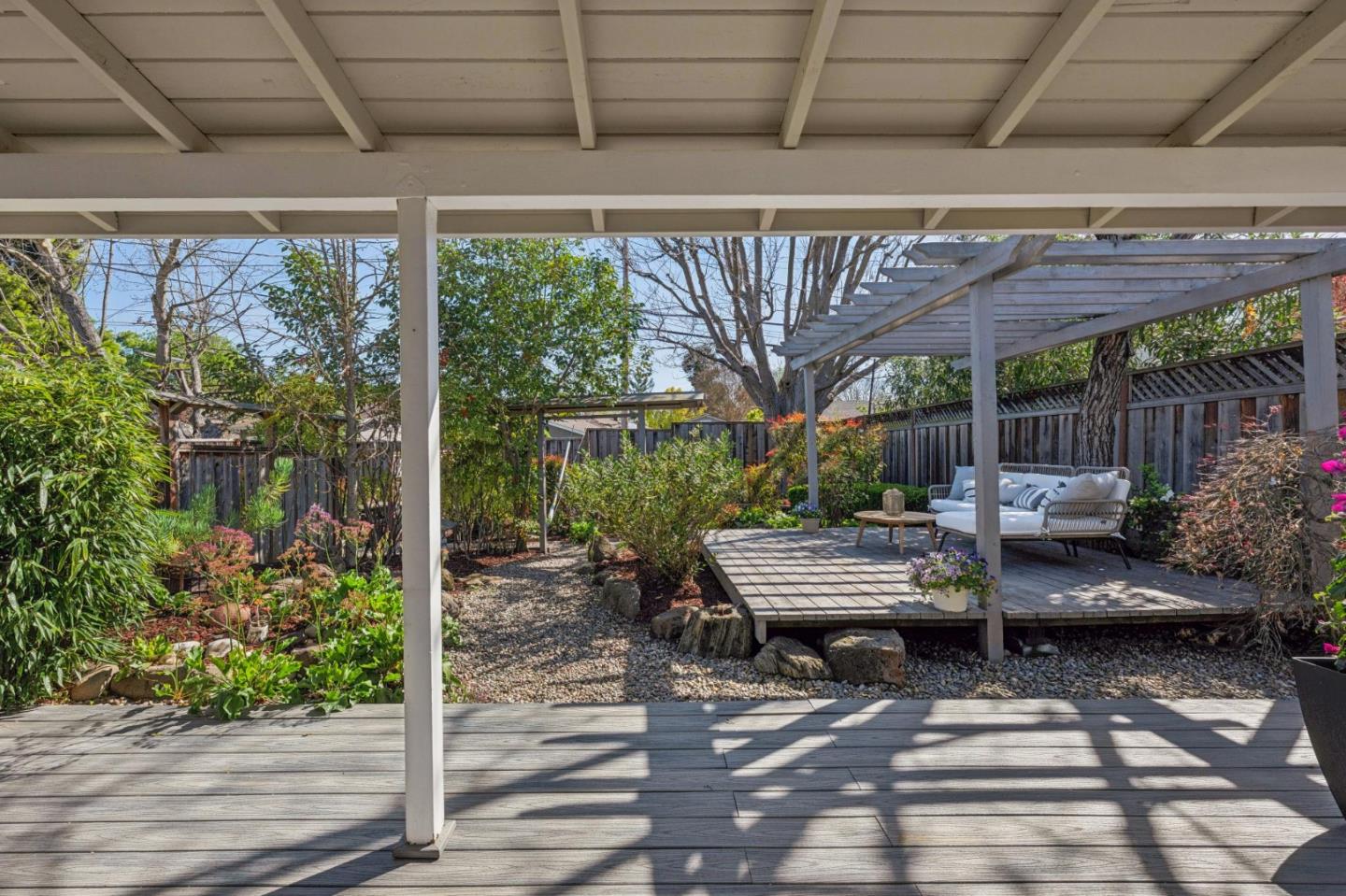 2825 Washington Avenue