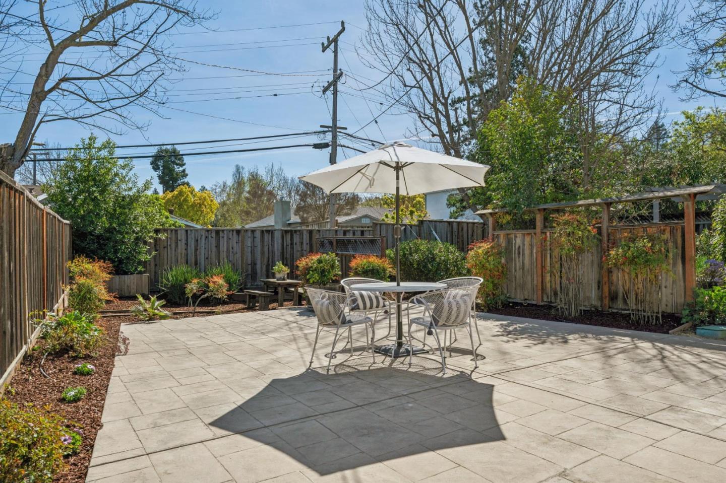 2825 Washington Avenue