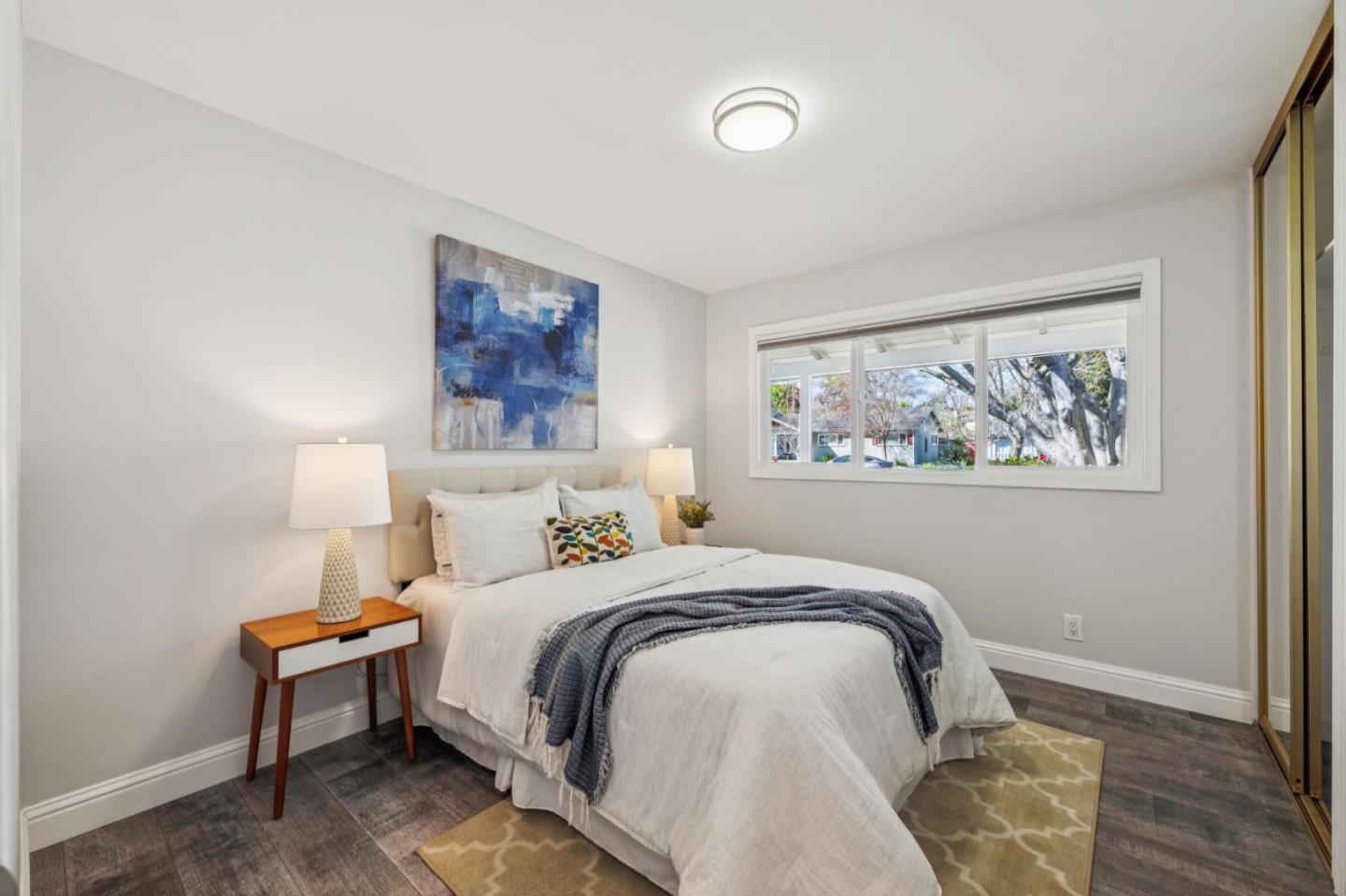 2825 Washington Avenue