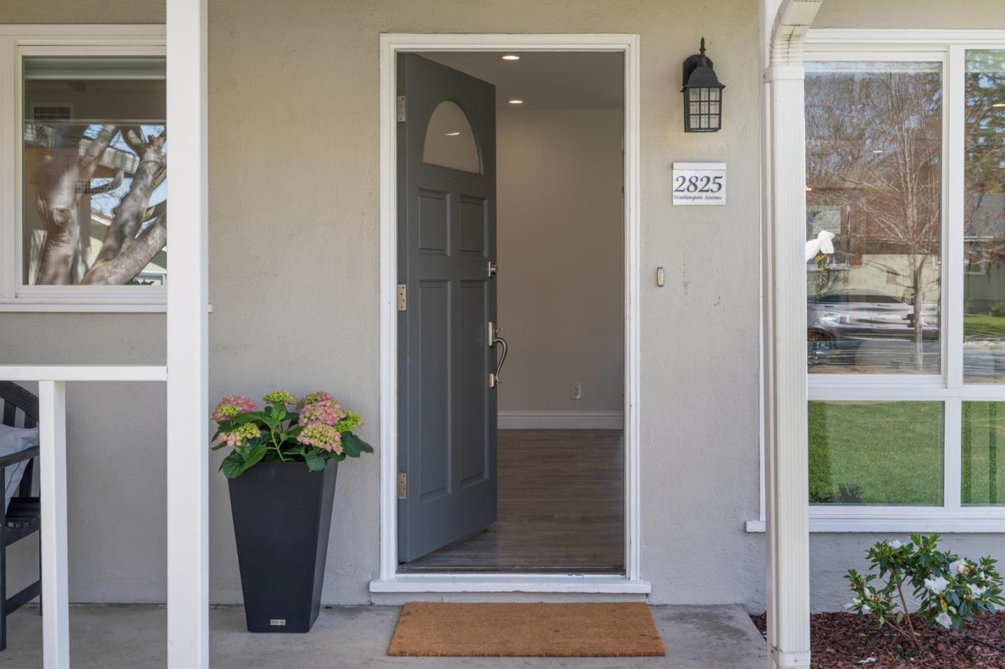 2825 Washington Avenue