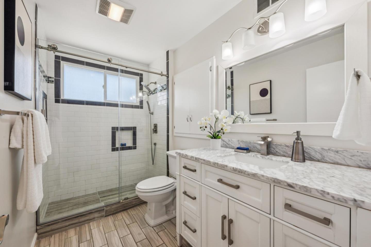 2825 Washington Avenue