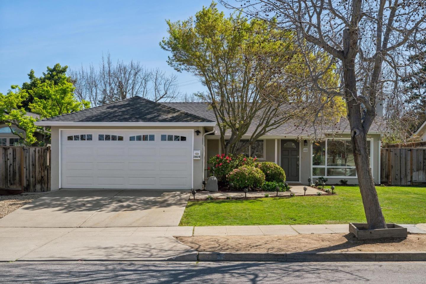 2825 Washington Avenue