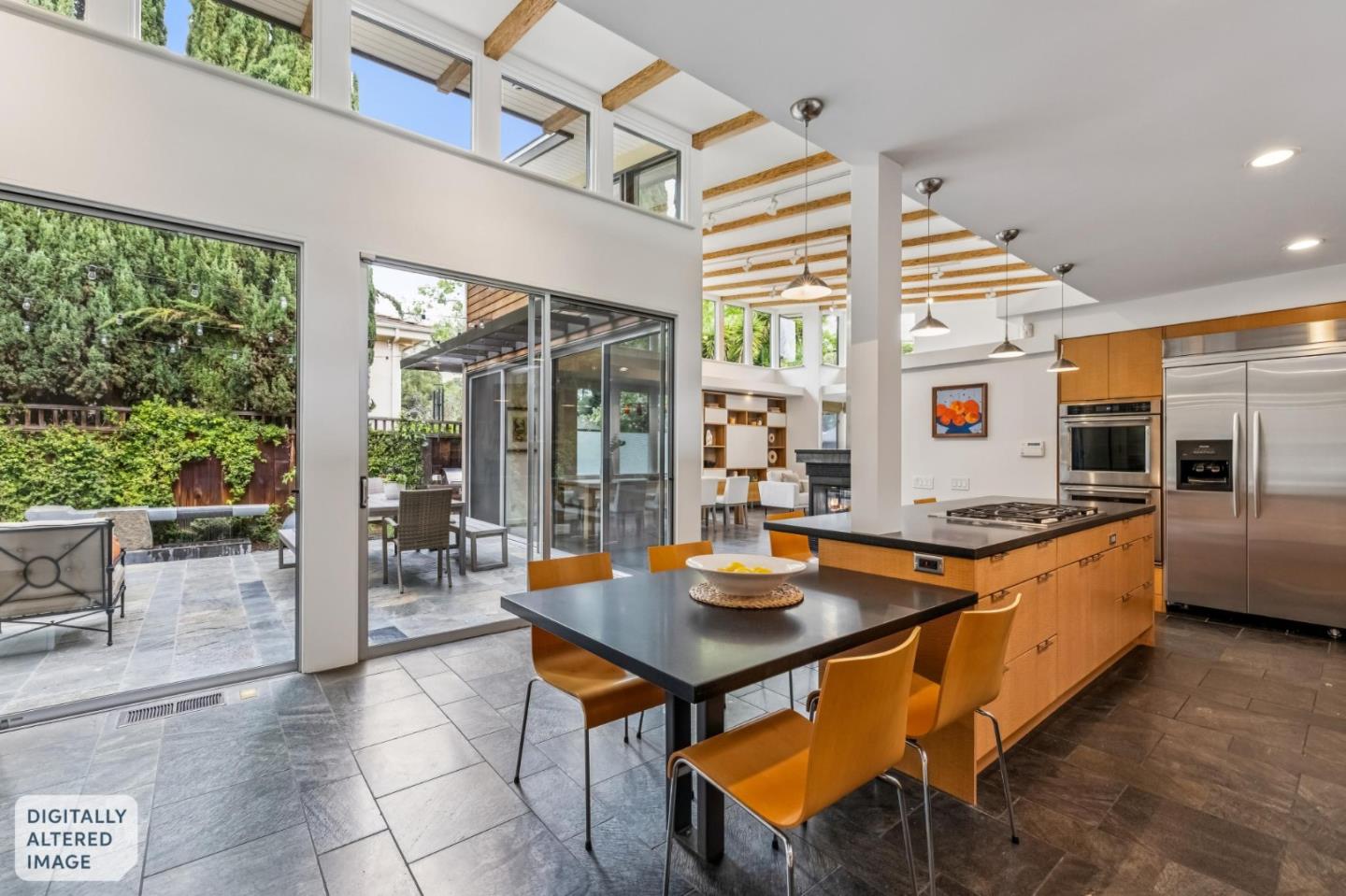 839 Melville Avenue