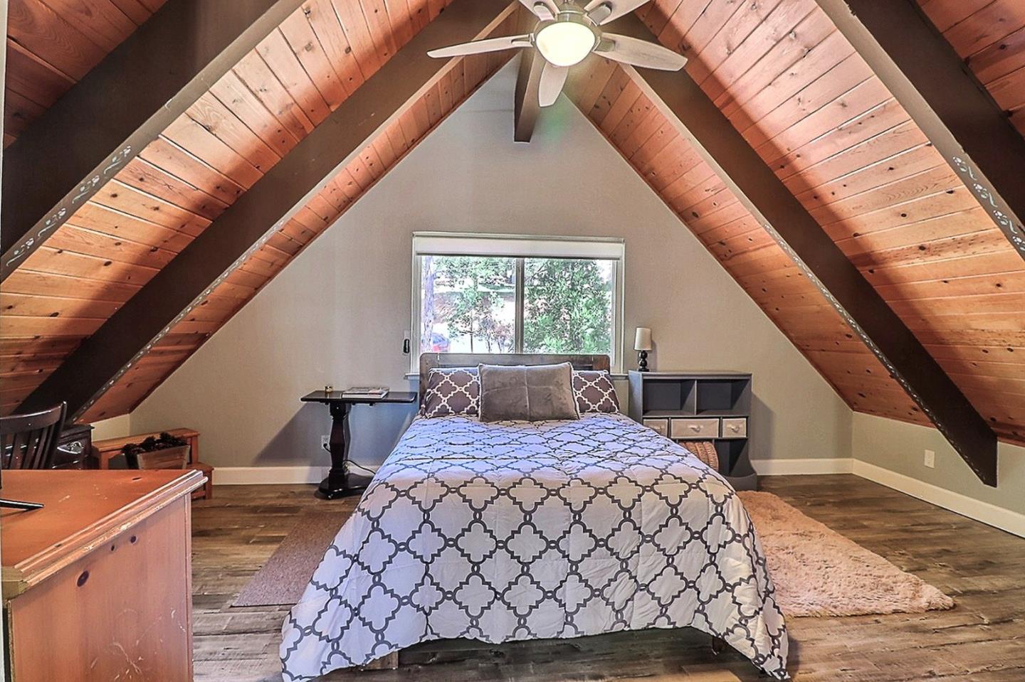 20135 Pine Mountain Drive