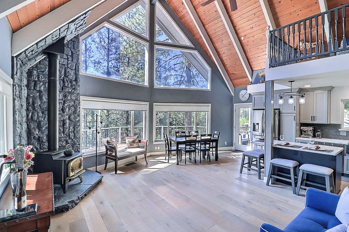20135 Pine Mountain Drive