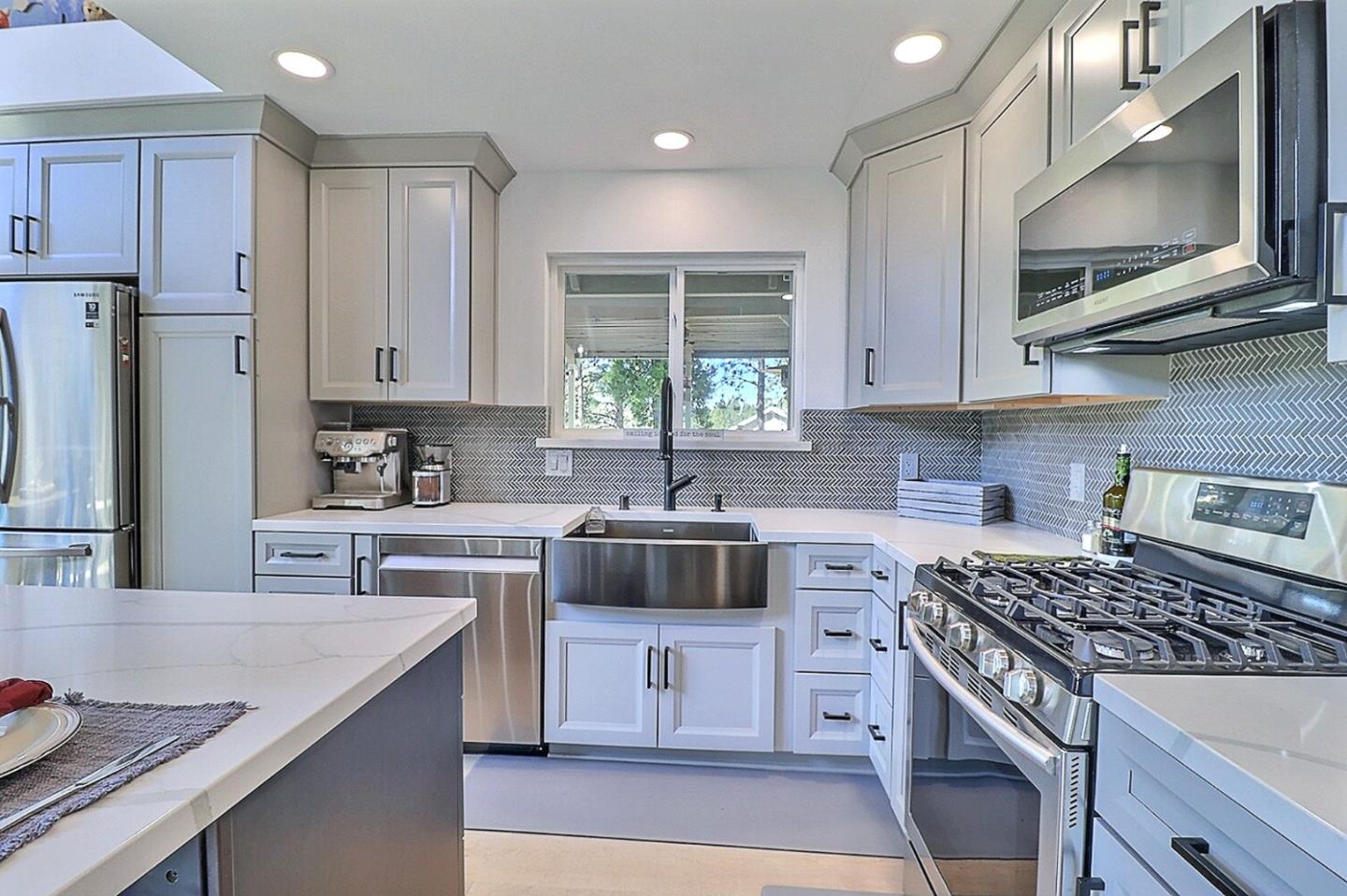 20135 Pine Mountain Drive