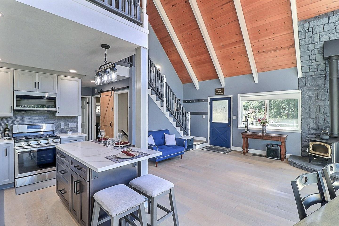 20135 Pine Mountain Drive