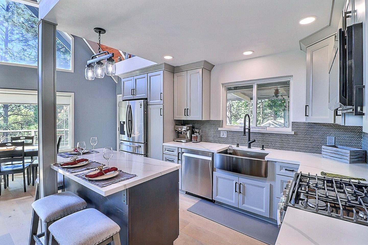 20135 Pine Mountain Drive