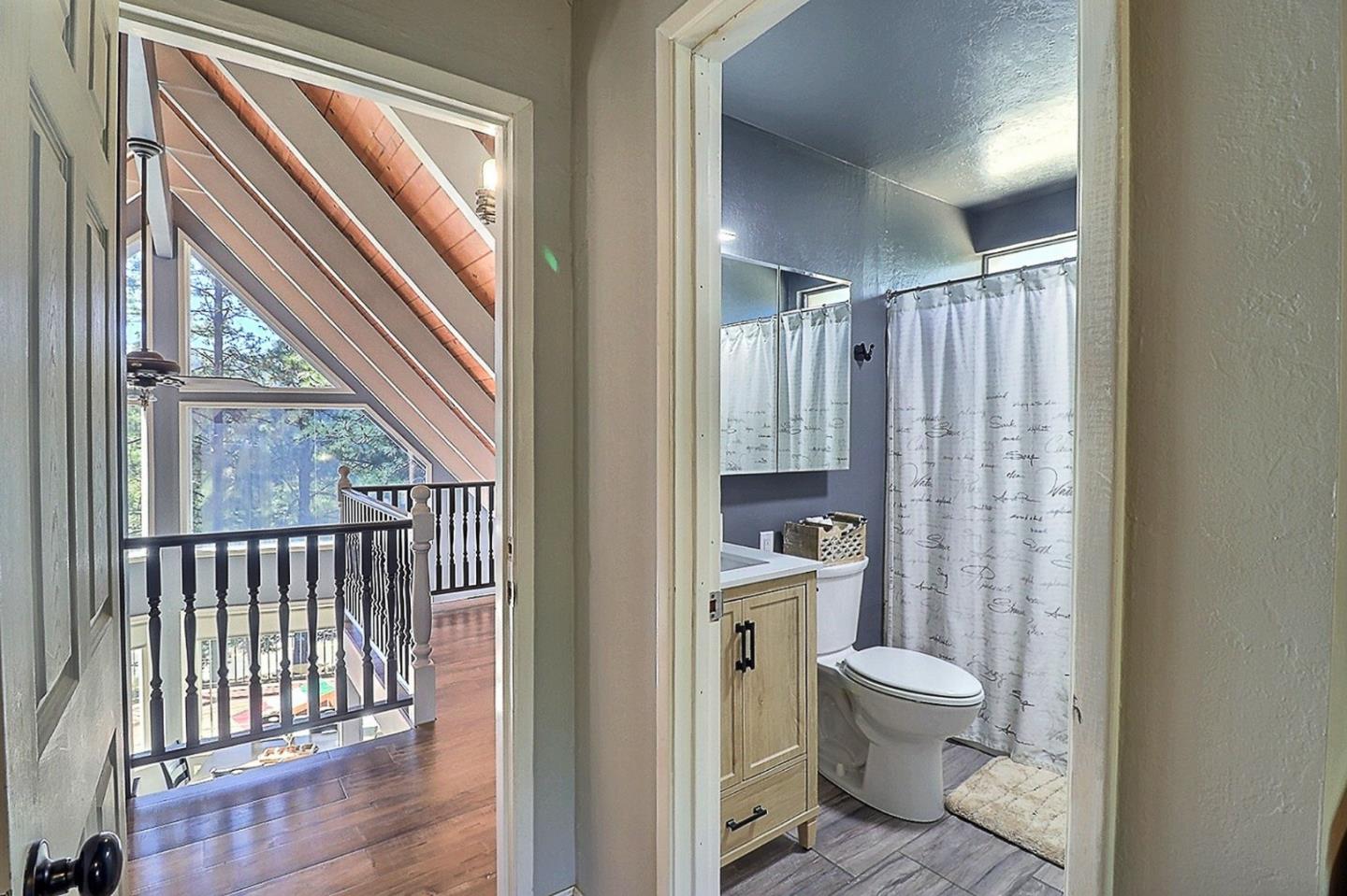 20135 Pine Mountain Drive