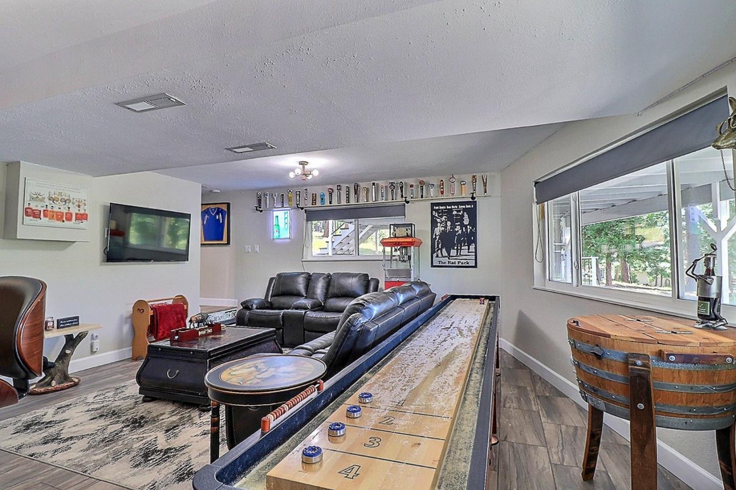 20135 Pine Mountain Drive