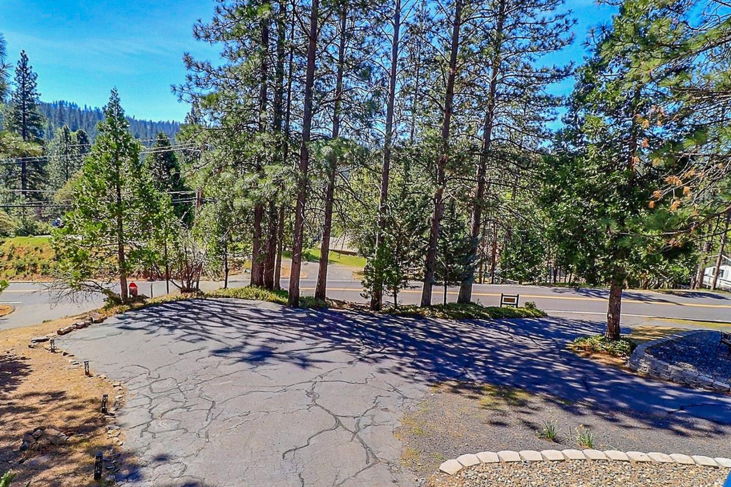 20135 Pine Mountain Drive