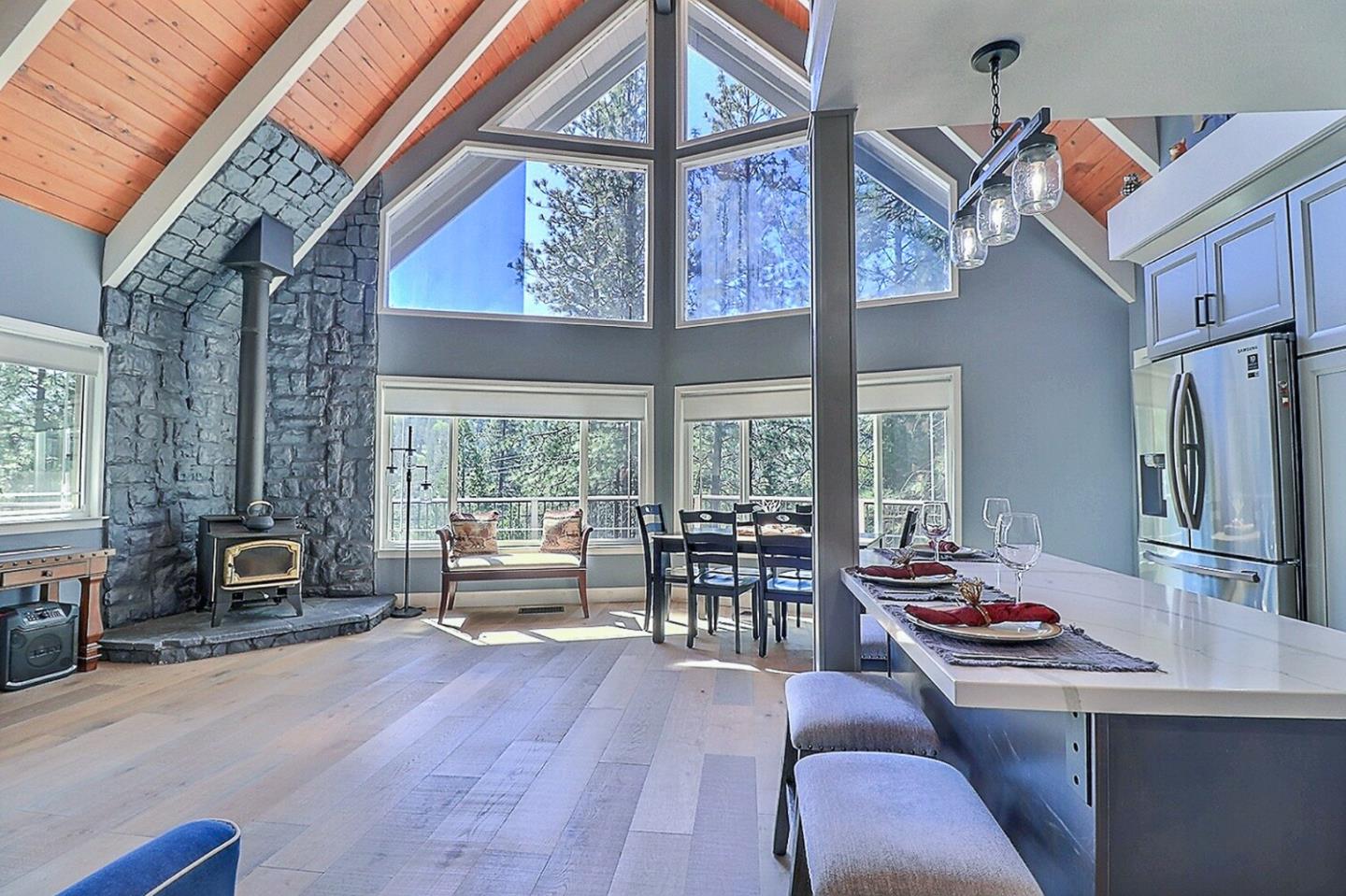 20135 Pine Mountain Drive