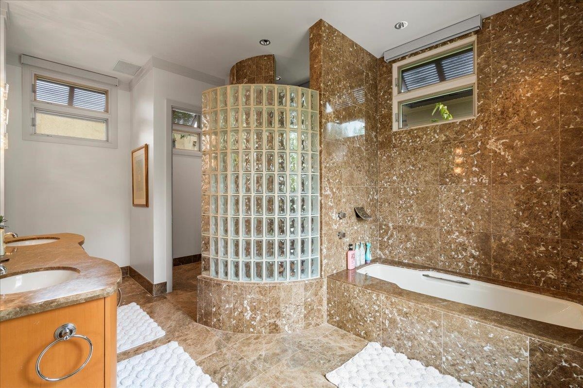 14 Coconut Grove Ln Unit: D14