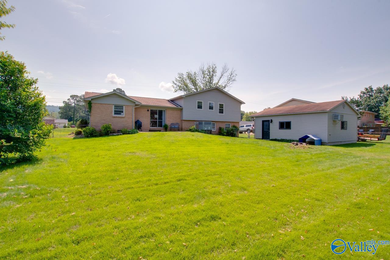 815 SE Mira Vista Drive SE