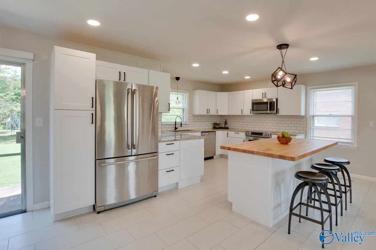 815 SE Mira Vista Drive SE