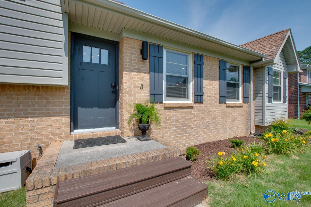 815 SE Mira Vista Drive SE