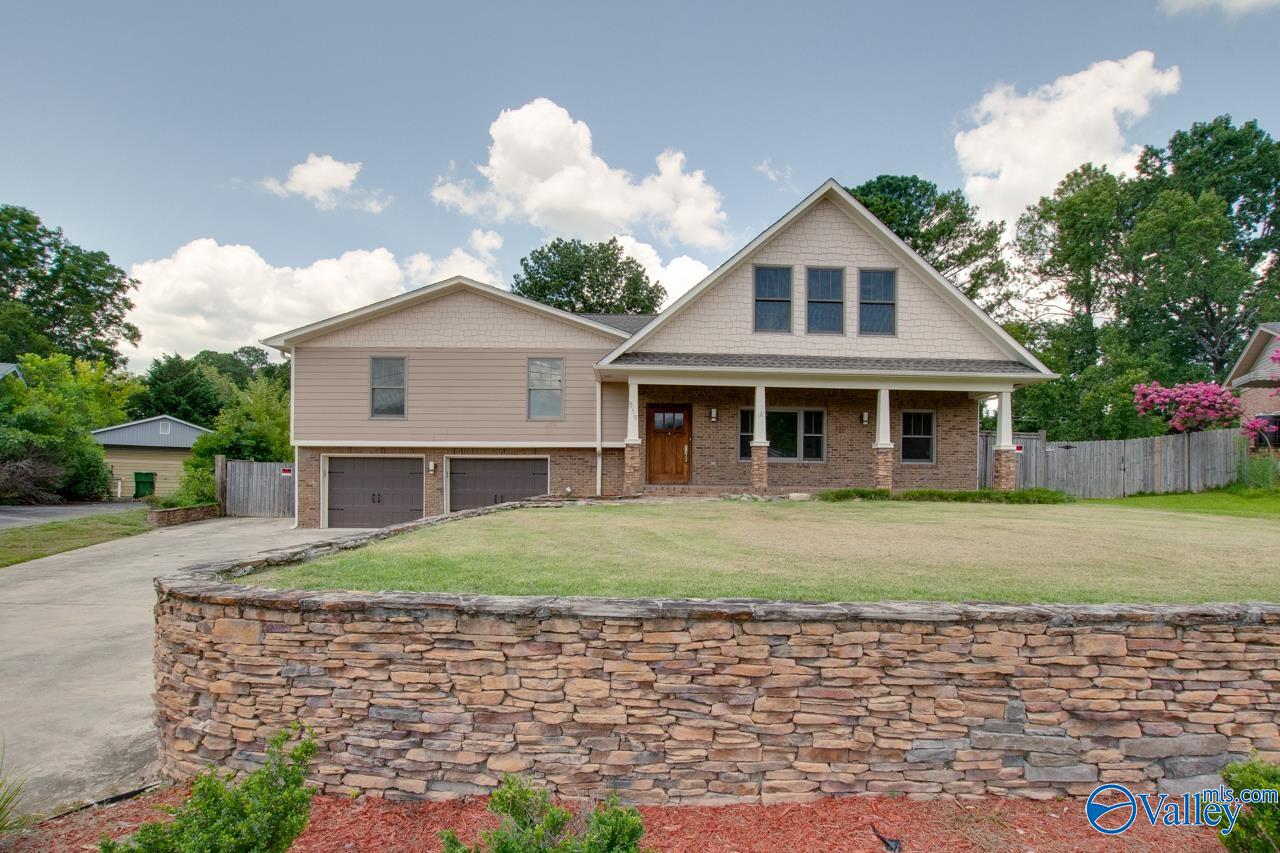 819 Mira Vista Drive SE