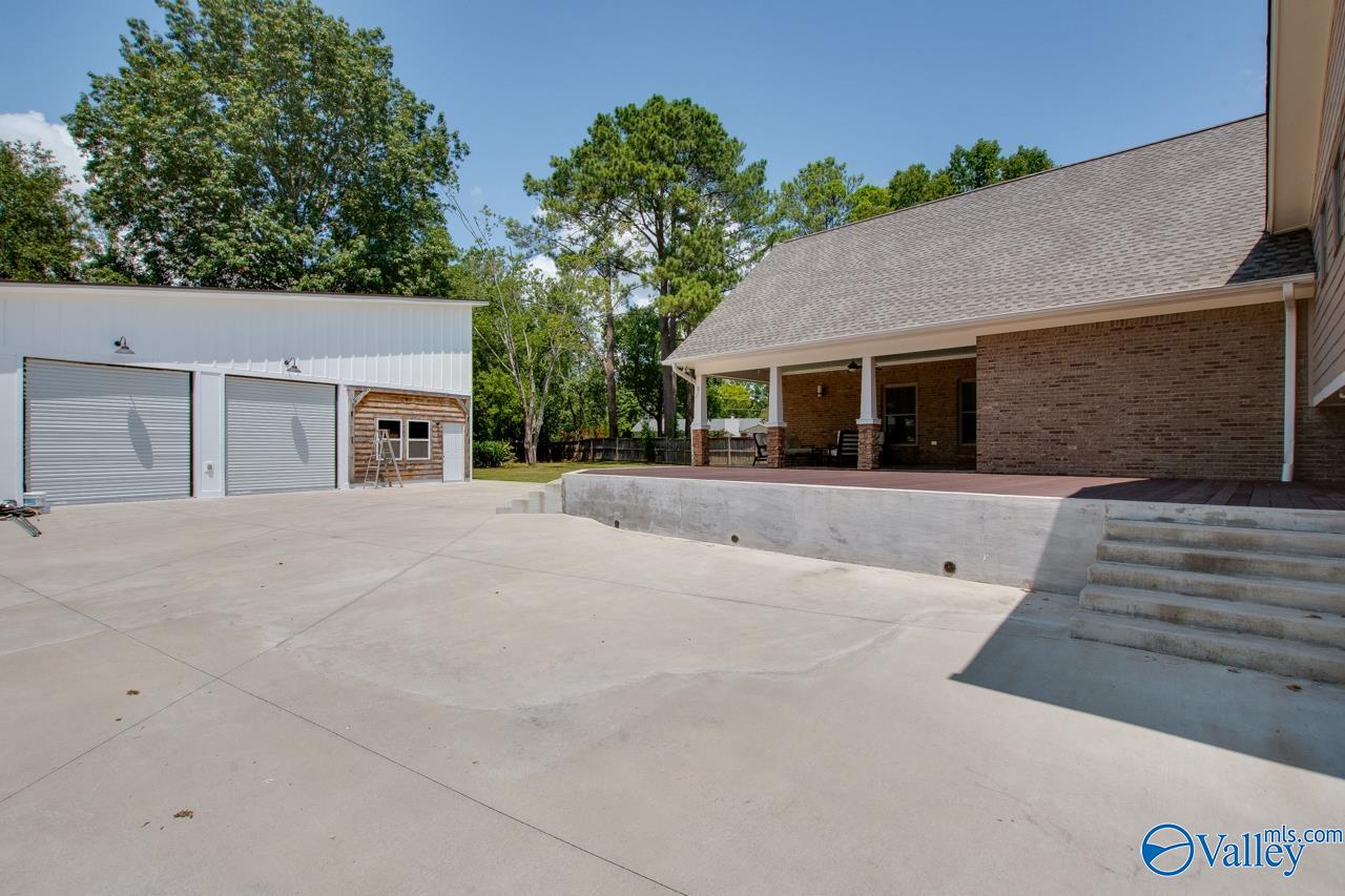 819 Mira Vista Drive SE
