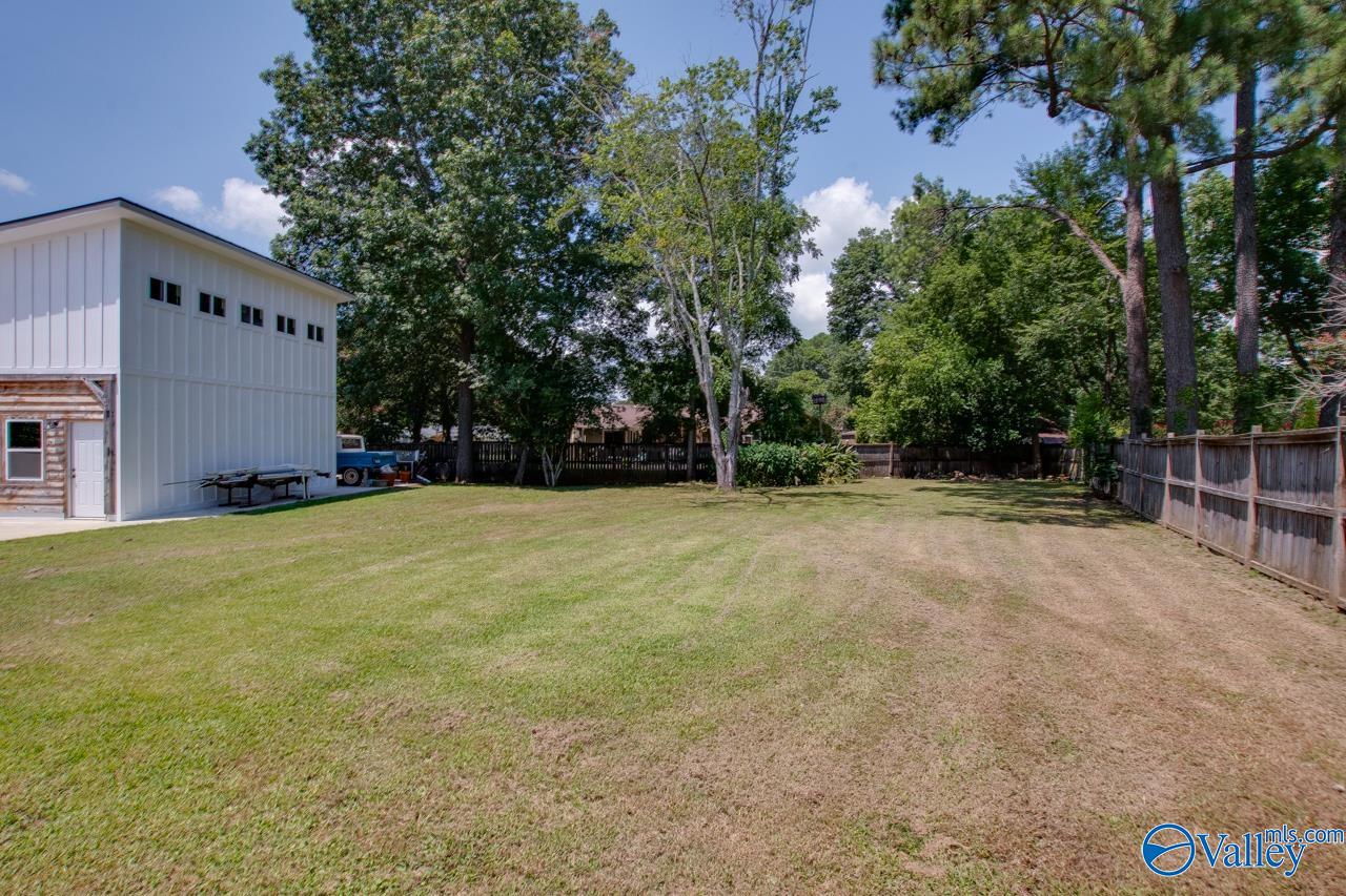 819 Mira Vista Drive SE