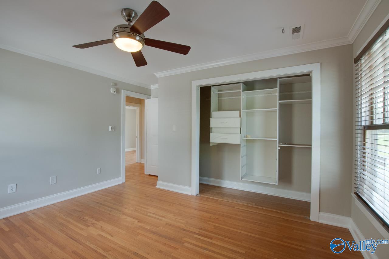 819 Mira Vista Drive SE