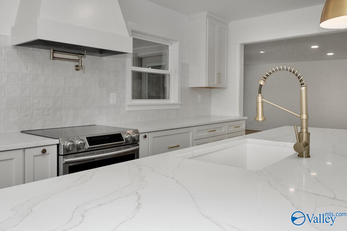 1005 Brook Ridge Circle