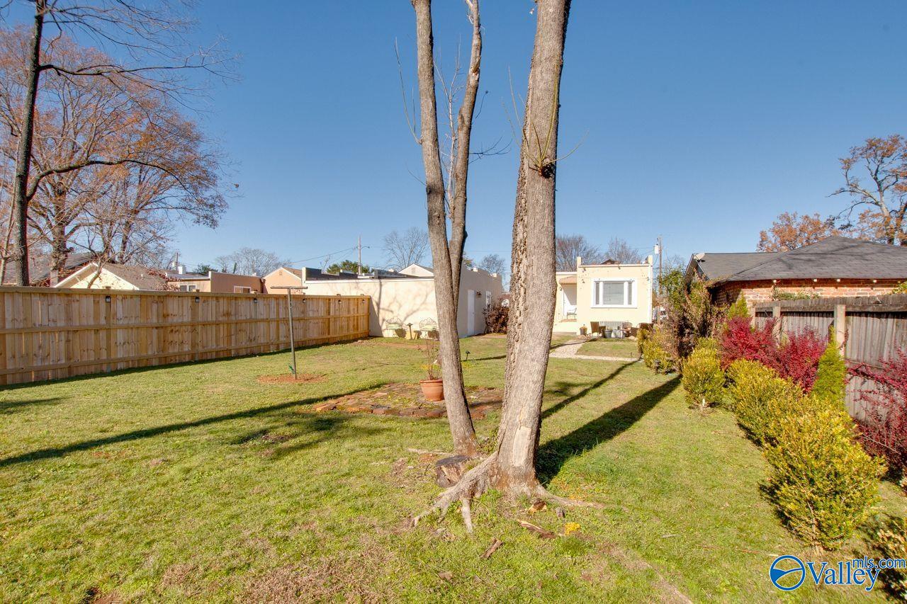 216 Walker Avenue NE