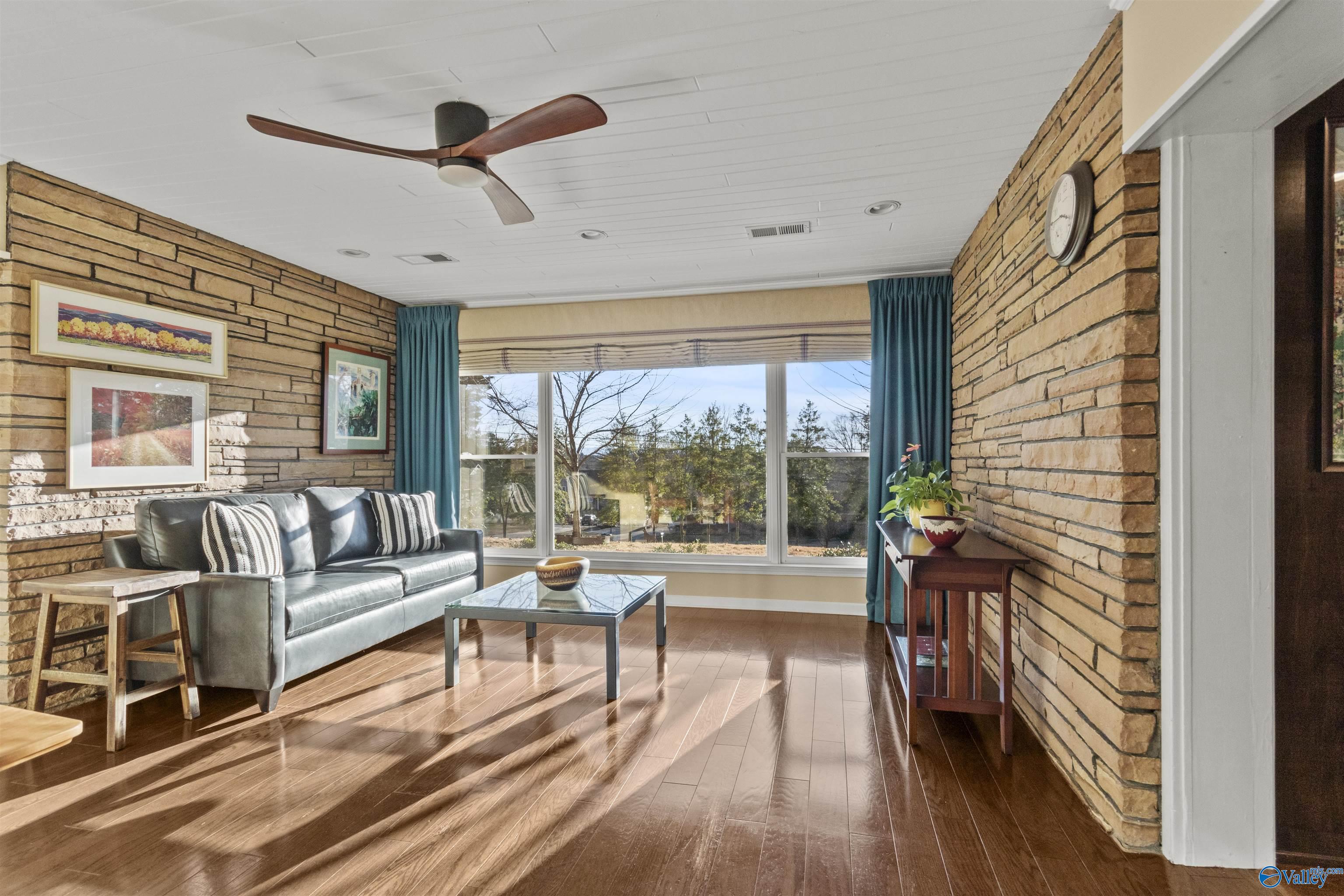 305 Four Mile Post Road SE