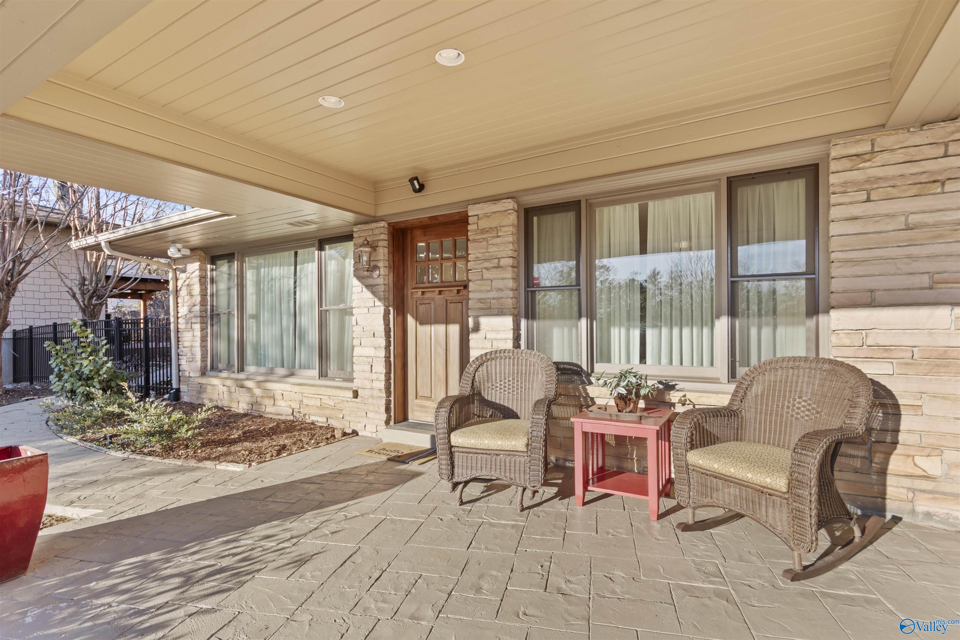 305 Four Mile Post Road SE