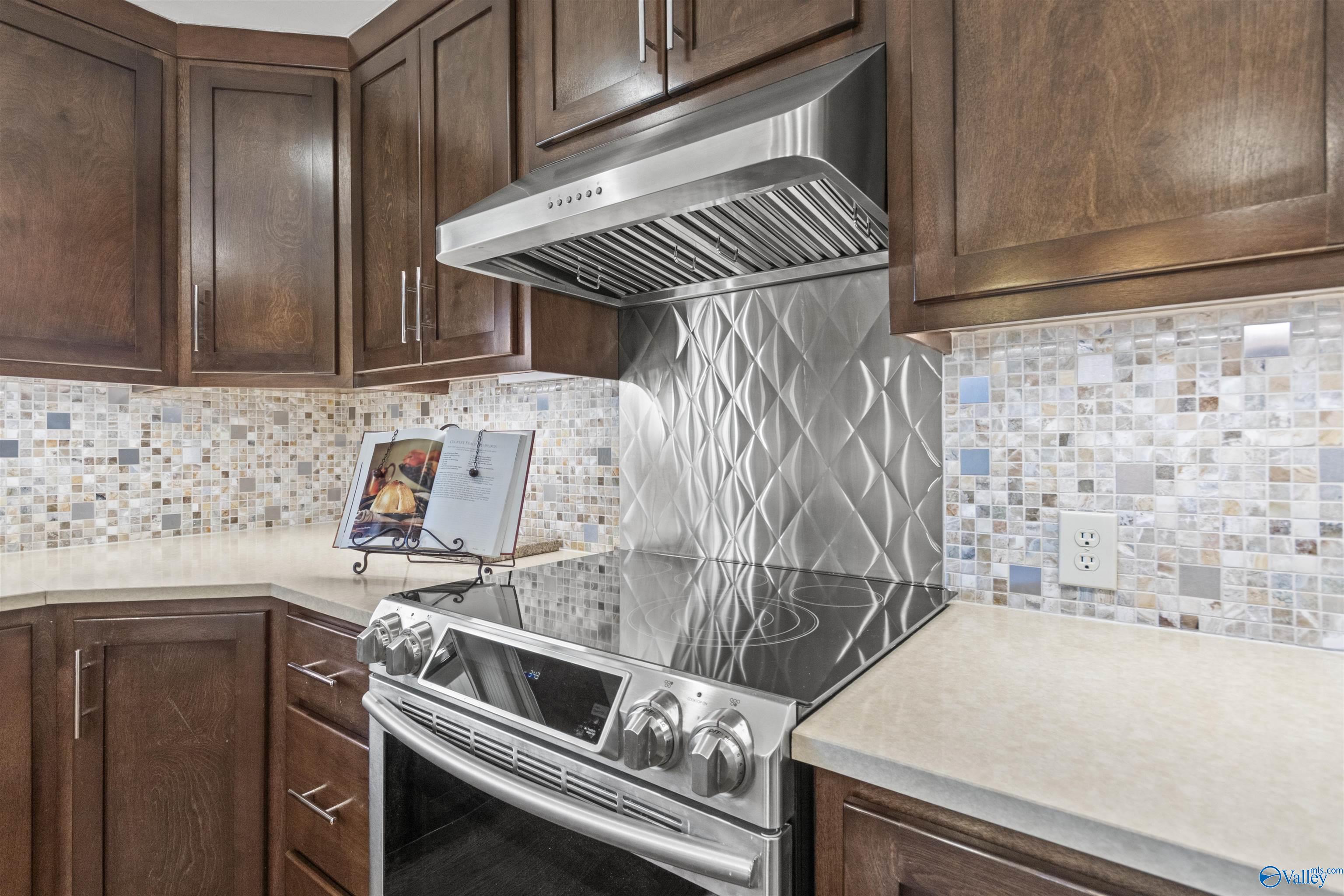 305 Four Mile Post Road SE