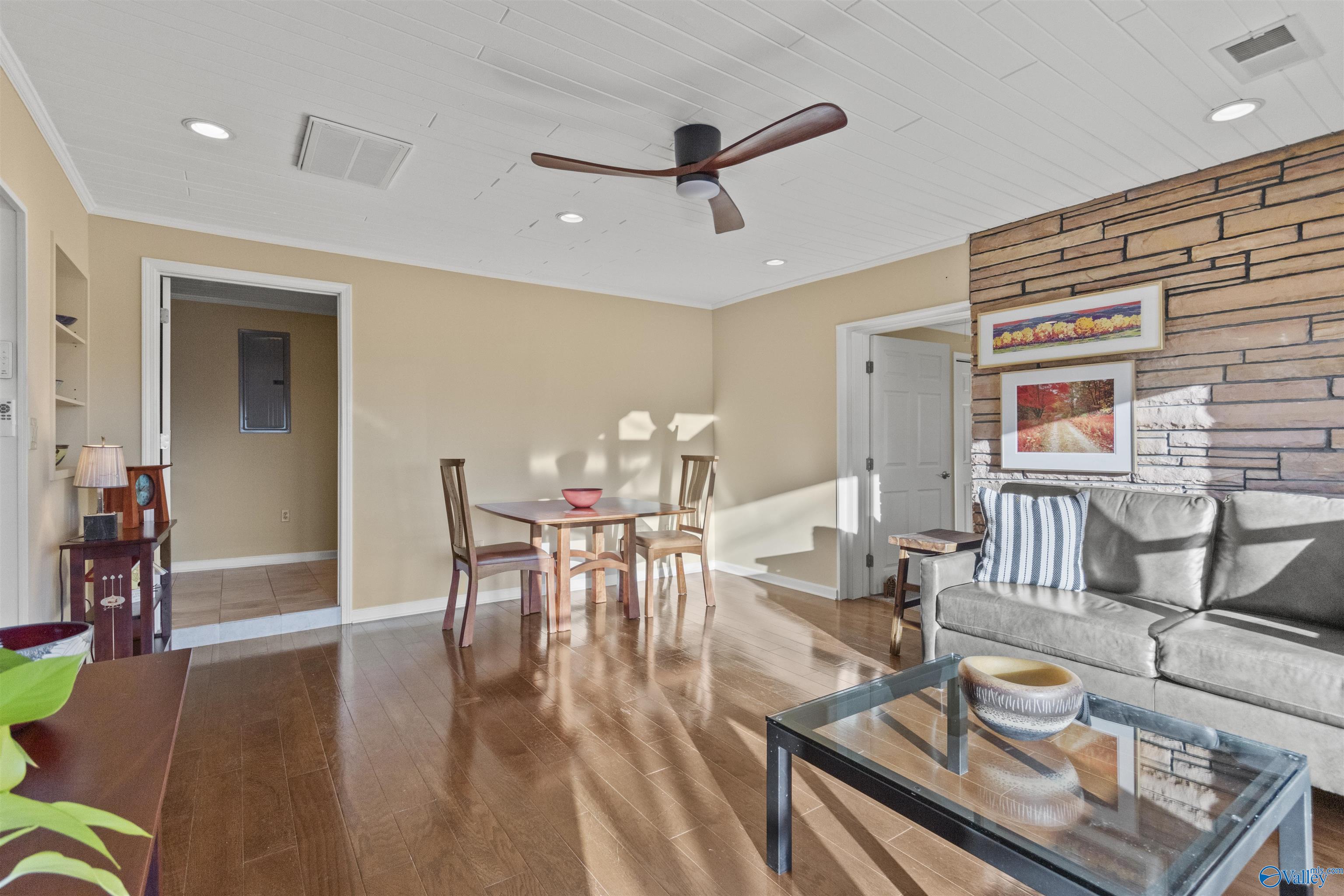 305 Four Mile Post Road SE