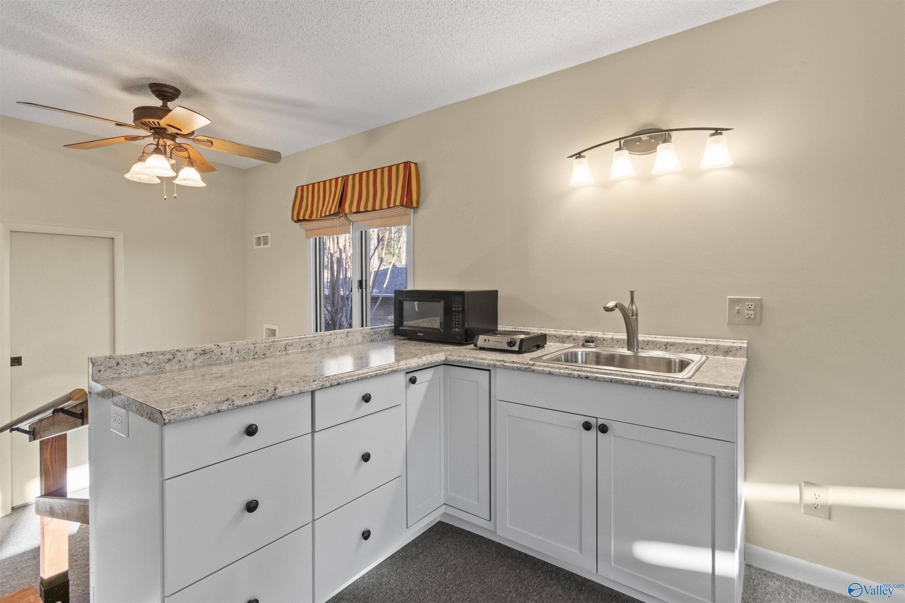 305 Four Mile Post Road SE